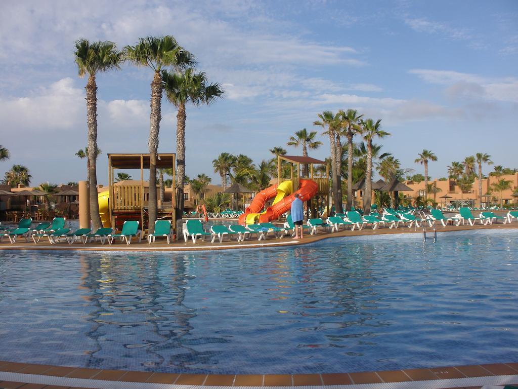 Apartamento Oasis Dunas Коральео Экстерьер фото